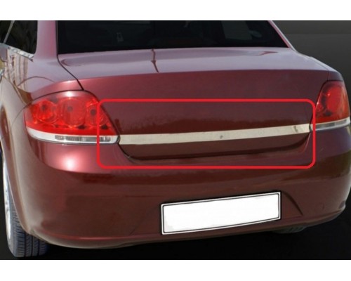 Накладка над номером 2006-2012 (нерж) З діркою під ключ для Fiat Linea 2006+ та 2013+ - 65465-11