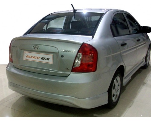 Задня нижня накладка (під фарбування) для Hyundai Accent 2006-2010 рр
