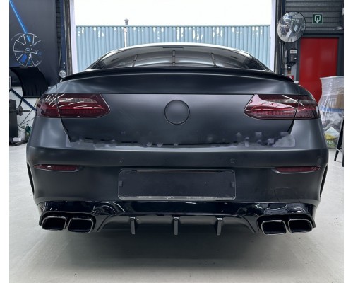 Задний диффузор с насадками (Дизайн AMG63) для Mercedes E-class coupe C238
