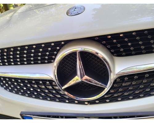Передня емблема для Mercedes GLA X156 2014-2019 - 77446-11