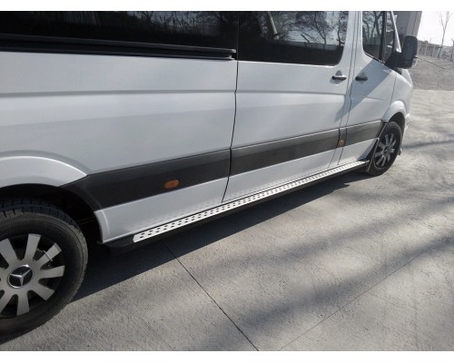 Бічні пороги DOT-Line (2 шт., алюм.) Середня база для Mercedes Sprinter 2006-2018 - 64103-11