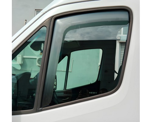 Ветровики вставные (полупрозрачные, 2 шт., Cagatay) для Mercedes Sprinter W907/W910 2018- гг