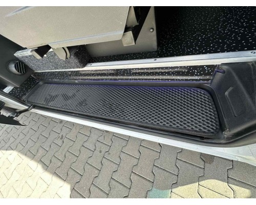 Полиуретановые коврики на пороги EVA (черные) 3шт для Mercedes Sprinter W907/W910 2018- гг