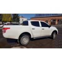 Бічні пороги Premium (2 шт., нерж.) Ø60 для Mitsubishi L200 2015+