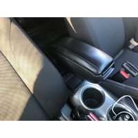 Nissan Juke 2010+ Підлокітник