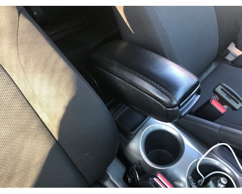 Nissan Juke 2010+ Підлокітник - 50797-11