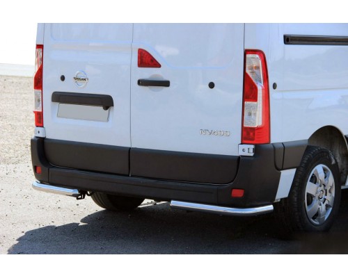 Задні куточки AK003 (2 шт, нерж) для Nissan NV400 2010+
