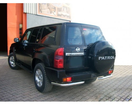 Задні кути AK003 (2 шт, нерж.) для Nissan Patrol Y61 1997-2011