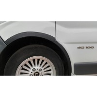 Накладки на колесные арки (4 шт, черные) 2001-2007, черный металл для Nissan Primastar 2002-2014