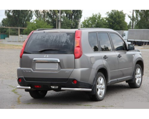 Задні кути AK003 (2 шт, нерж.) для Nissan X-trail T31 2007-2014 - 79550-11