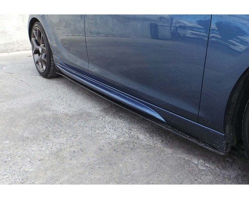 Боковые пороги DPT V-1 (черный глянец) для Opel Astra J 2009-2015 гг