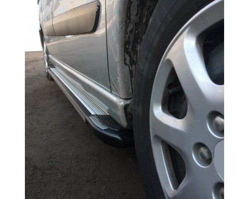 Бічні пороги Rainbow (2 шт., Алюміній) XS – Коротка база для Opel Vivaro 2019+