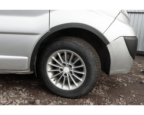 Renault Trafic 2001-2015 Накладки на колесные арки (4 шт, черные) 2007-2015, черный металл - 55786-11