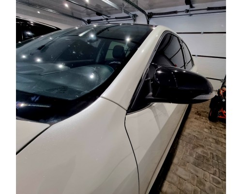 Накладки на зеркала BMW-style (2 шт) для Toyota Auris 2012-2015 - 80832-11