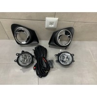 Противотуманки 2013-2016 (2 шт, галогенные) для Toyota Corolla 2013-2019 гг.