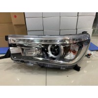Передня оптика ОЕМ (2 шт) для Toyota Hilux 2015+