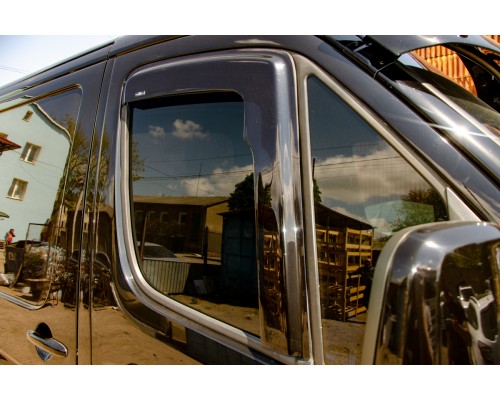 Ветровики (2 шт, HIC) для Volkswagen Crafter 2006-2017 - 74418-11