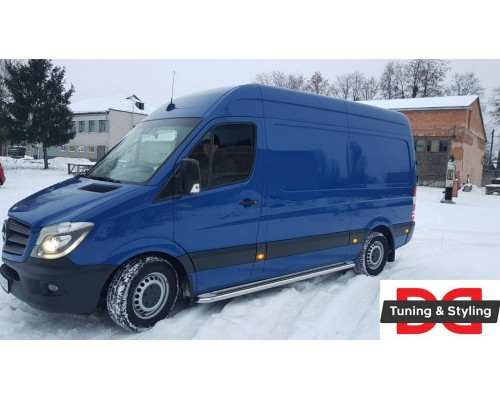 Бічні пороги Premium (2 шт., нерж.) d60, Long / ExtraLong для Volkswagen Crafter 2006-2017 - 52889-11