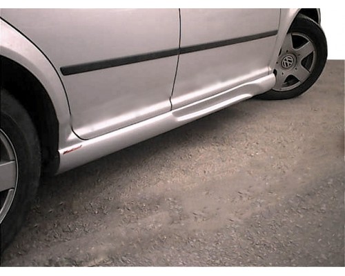 Бічні пороги (під фарбування) для Volkswagen Golf 4