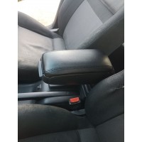 Підлокітник (у підсклянник) для Volkswagen Golf 4