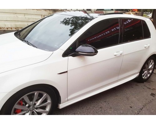 Боковые пороги DPT V-1 (черный) для Volkswagen Golf 7/E-Golf