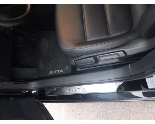 Накладки на пороги Carmos V2 (4 шт, нерж) для Volkswagen Jetta 2011-2018