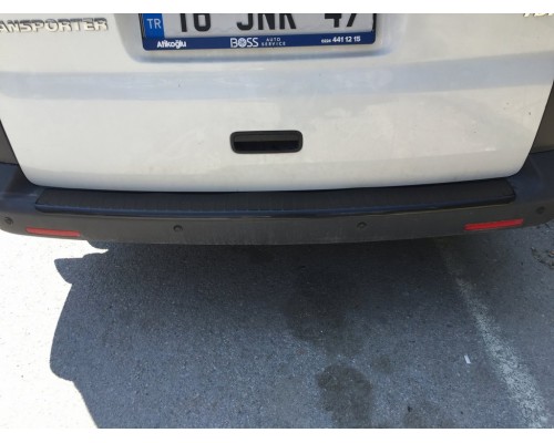 Volkswagen T5 Multivan 2003-2010 Накладка на задній бампер із загином (Карбон) - 55778-11