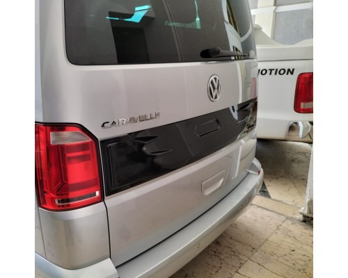 Пластиковая накладка на крышку багажника (ABS) для Volkswagen T6 2015+, 2019+